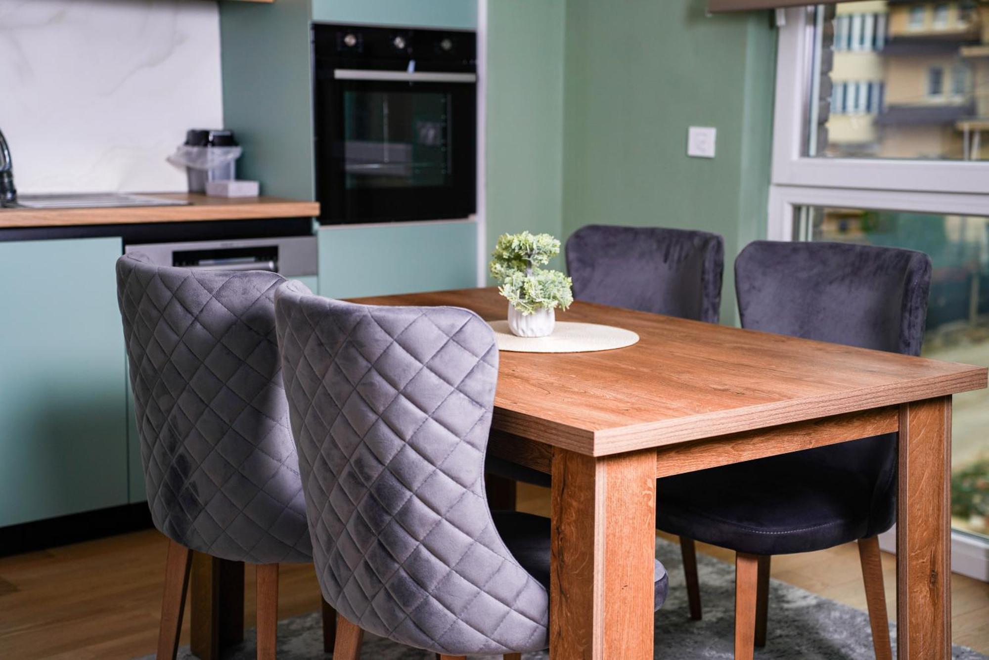 Prishtina Getaway Apartment プリシュティナ エクステリア 写真